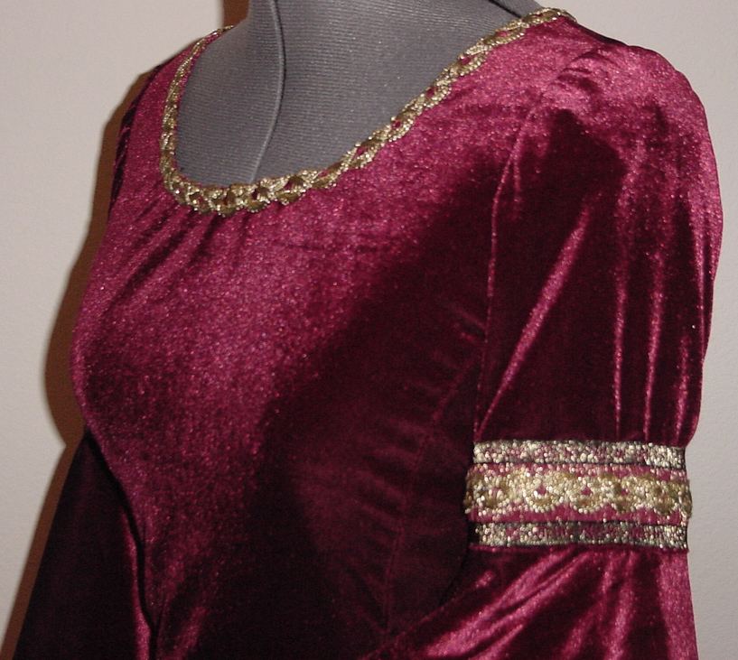 Neckline closeup